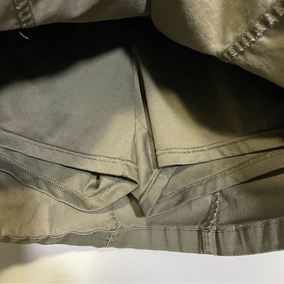 Westport Skort - Cargo Style Green Medium‎ - Picture 3 of 5